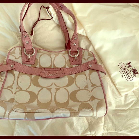 Coach Handbags - Coach Purse